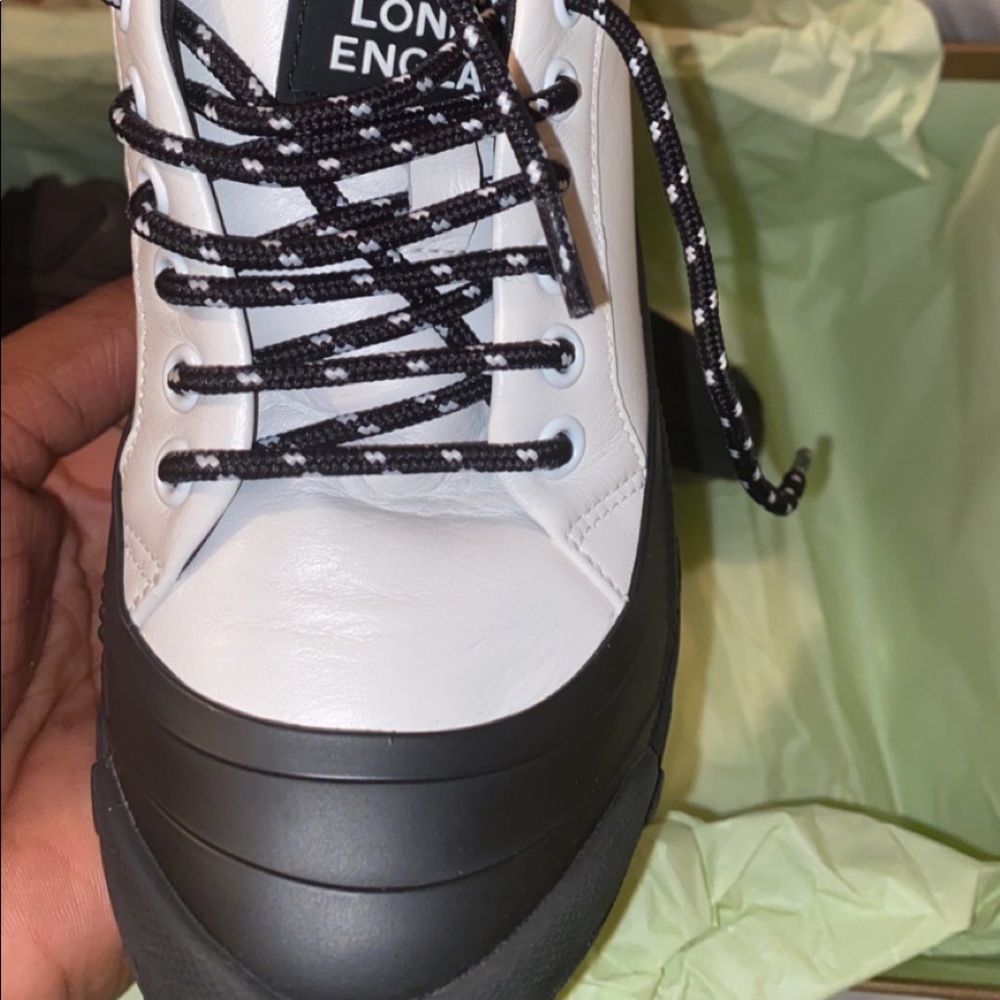 Shoes - Picture 3 of 5